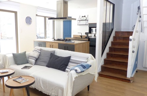 Ploeren Ski Chalet | Inviting 3* Vacation Home with Pool and Spa for 6 Guests