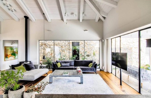 Caesarea Villa | Inviting 4 Bedroom Villa in the Heart of Caesarea