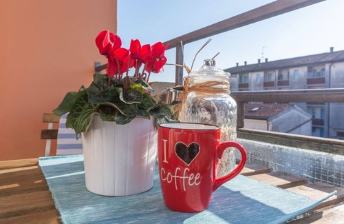 Lido di Pomposa Apartment | Beachside Retreat: Lido di Pomposa Flat with Family Amenities