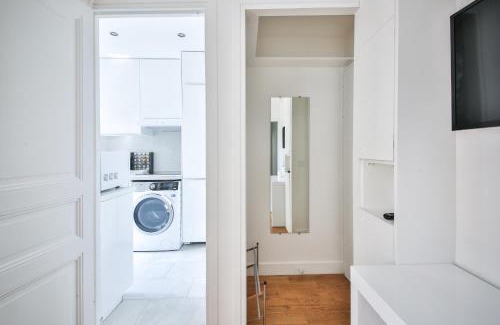 5th Arrondissement Apartment | Cozy 4-Star Retreat Near Jardin des Plantes and La Sorbonne