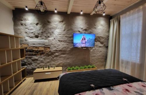 Old Town Apartment | Cozy Apartment in Historic Vilnius Old Town - Pet Friendly