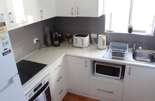 Kooringal House | Cosy and comfortable with outdoor patio