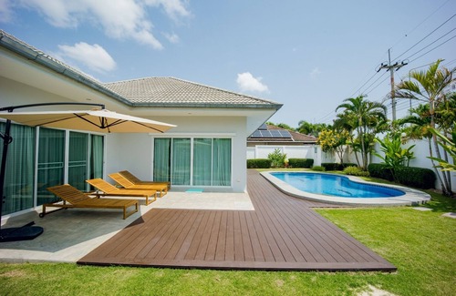 Hua Hin Villa | Relaxing Pool Villa Just 10 Minutes from the Beach