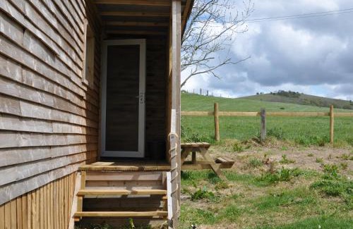Shaftesbury House | Charming Goldhill Glamping Lodge with Pet-Friendly Amenities