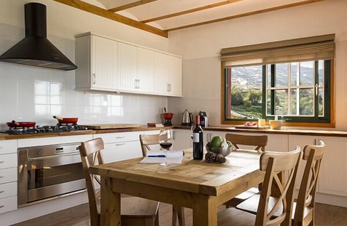 La Orotava Cottage | Relax at Casa Rural Oscar Burchard with Pool & Kitchen