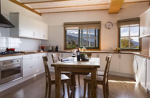 La Orotava Cottage | Relax at Casa Rural Oscar Burchard with Pool & Kitchen