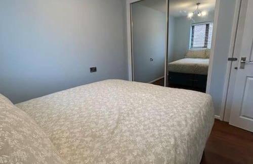 Hereford House | Stylish 1 Bed House Ideal for Family Getaways