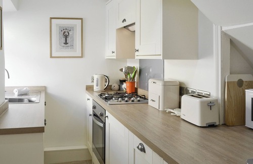 Alnmouth Cottage | Beachside Terraced Cottage: Rated 9.8, Pet Friendly Retreat
