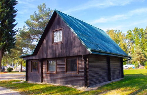 Hradec Kralove House | Spacious Villa Apartment for 12 with WIFI and Pet-Friendly
