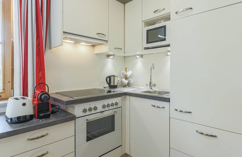 Sankt Johann in Tirol Apartment | Inviting Apartment with Terrace & Breakfast in Prime Location