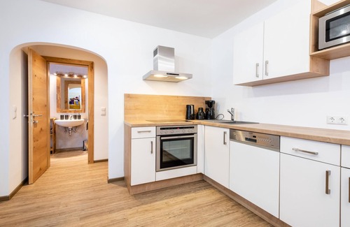 Saalbach-Hinterglemm Apartment | Relaxing Apartment with Sauna and Breakfast Included
