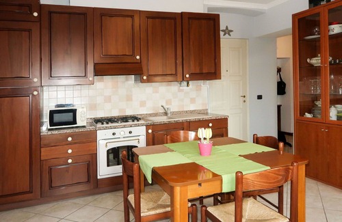 Intra Apartment | Cosy apartment for 4 guests with WIFI, TV and pets allowed
