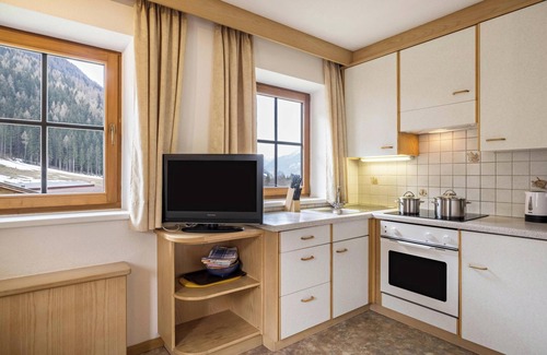 San Giacomo Apartment | Cozy Apartment "Waldblick Oberachrain" with Garden & Wi-Fi