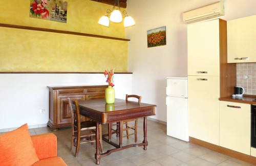 Santo Villa | Inviting Apartment with Pool, Pets Welcome & Scenic Views