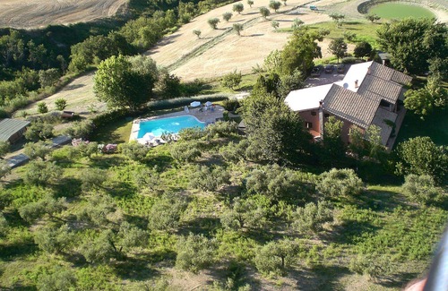 Citta Sant'Angelo House | Inviting Villa Apartment for 5 with Pool and Ocean View