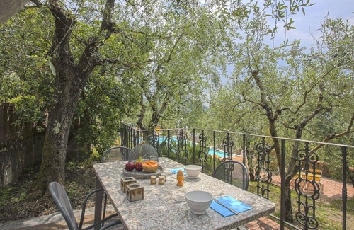 Pieve a Nievole Apartment | Cozy Apartment for 3 with Pool, Hot Tub & Pet Friendly