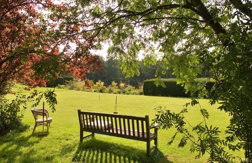 Carlton-in-Cleveland Apartment | Cosy apartment for 2 guests with WIFI, TV, terrace and pets allowed