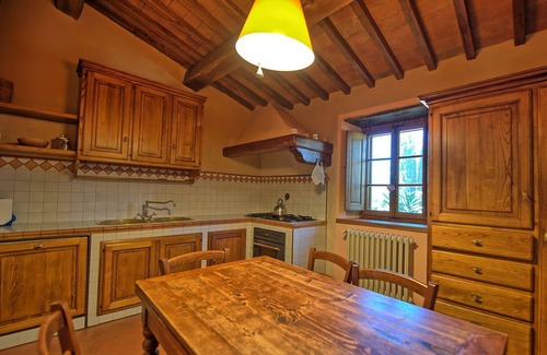 San Casciano in Val di Pesa Apartment | Pet-Friendly Apartment with Pool & Panoramic Views Near Greve