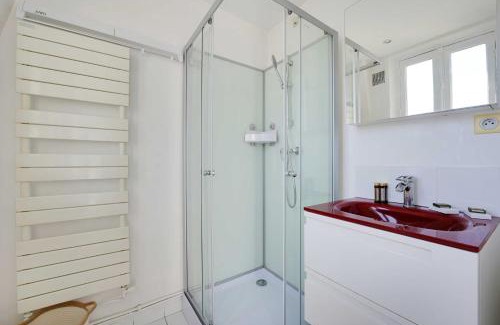 Grenelle Apartment | Convenient 3P Apartment Near Champs de Mars - Family Friendly