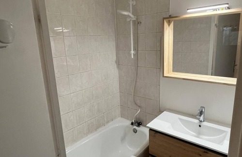 Mont-de-Lans Apartment | Cosy apartment 4-6p 1800 near lift and slope