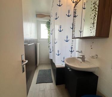 Nyon Apartment | Ideal 1 Bedroom Apartment for Your Business Getaway