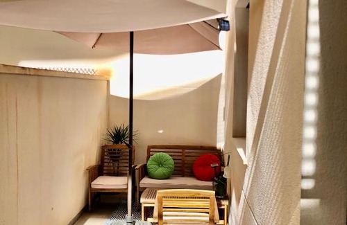 La Merced Apartment | Pet-Friendly City Centre Apartment with Parking & Pool