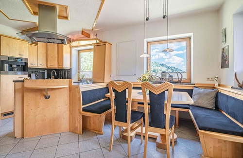 Stuhlfelden Apartment | Inviting Apartment Near Kaprun & Kitzbühel with Kitchen