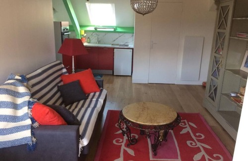 Argeles Gazost Apartment | Cozy Apartment for Two with Breathtaking Pyrenees Views