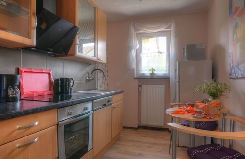 Bromskirchen Apartment | Charming Apartment for 4 with Lake View and Pet Friendly