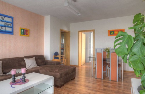 Bromskirchen Apartment | Charming Apartment for 4 with Lake View and Pet Friendly