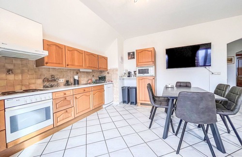 Grosssoelk Apartment | Inviting Apartment for 12 Guests with Hot Tub & Panoramic Views