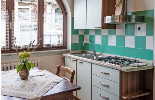 La Morra Apartment | Cozy Apartment for Two with Pool, Pets Welcome & WIFI