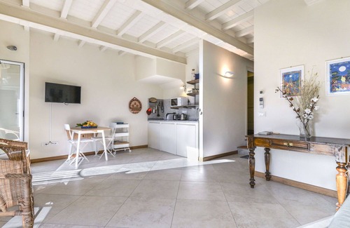Marciana Apartment | Cozy Apartment with A/C, WIFI & Oceanfront Views