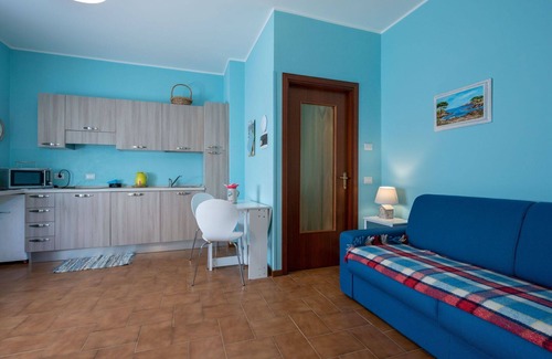 Omegna Apartment | Cozy Getaway for Two with Pet-Friendly Amenities and WIFI