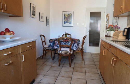 Fribourg Apartment | Comfortable Apartment for 4 with WIFI, TV and Patio