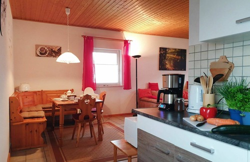 Thalfang Apartment | Cozy Apartment for 4 with WIFI, Terrace & Pet-Friendly Stay