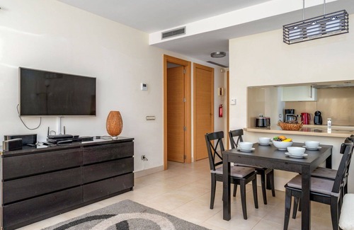 Marbella Apartment | Relaxing Oceanfront Apartment with Pool, A/C & Terrace