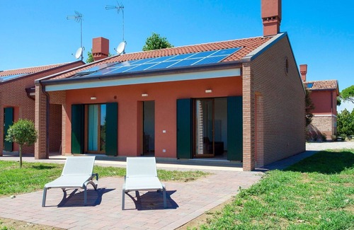 Cavallino-Treporti Apartment | Cozy Apartment for 4 with Ocean View & Free WIFI