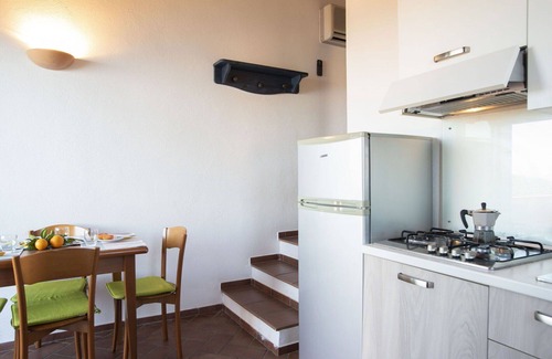 Patresi Apartment | Cosy apartment for 4 guests with A/C, WIFI, TV, terrace and parking