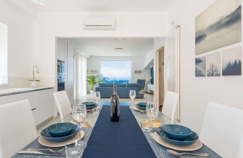 Cinisi Apartment | Inviting Oceanfront Apartment for 4 with WiFi & Terrace