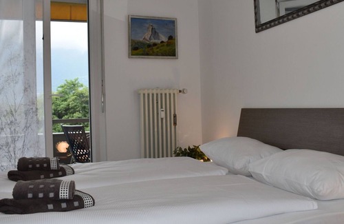 Minusio Apartment | Cosy apartment for 4 people with WIFI, TV, balcony and parking