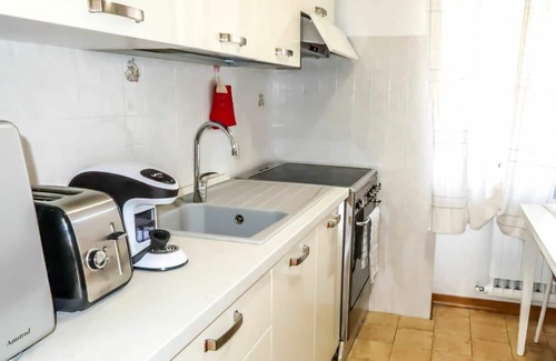 Sanremo Apartment | Comfortable Oceanfront Apartment for 4 with Free WIFI