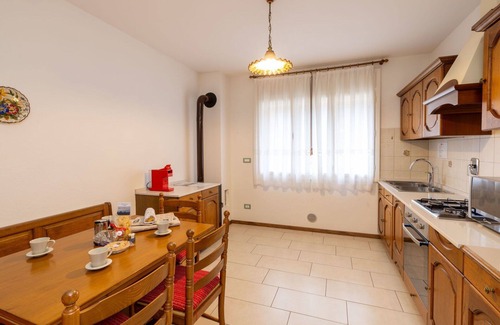 Ovaro Apartment | Comfortable Apartment for 4 with WIFI & Relaxing Balcony