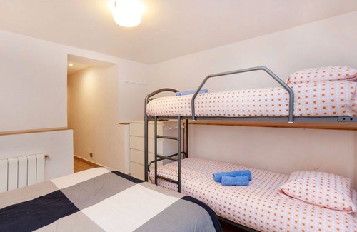 Alp Apartment | Cozy Apartment for 4 with Kitchen and Spa Amenities