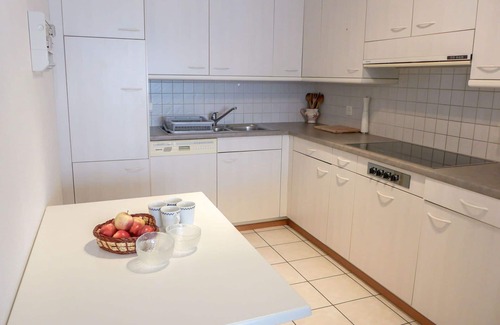 Montreux Apartment | Stylish Apartment with Lake View, Balcony & Spa Amenities