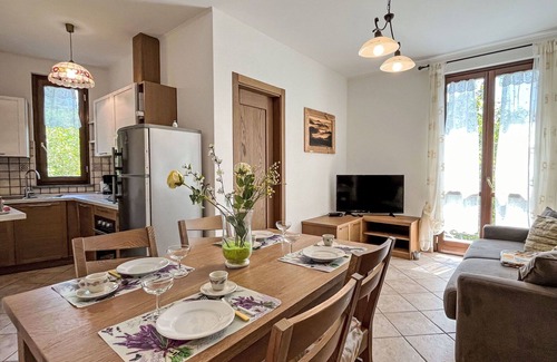 Savona Apartment | Idyllic Apartment for 5 with Ocean View and Pet-Friendly Perks