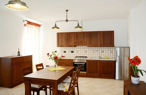 Albisola Superiore Apartment | Cozy Apartment with Ocean View, WIFI & Pet-Friendly Access