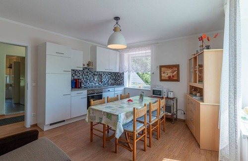 Gallizien Apartment | Inviting Apartment for 6 with Lake View and Pet Friendly