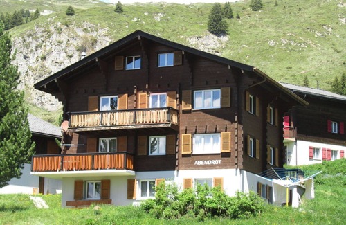 Riederalp Apartment | Comfortable Apartment for 6 with Free WiFi and Pet Access