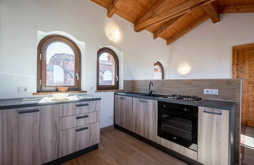 Mondovi Apartment | Inviting Apartment for 6 with WIFI, Pets Welcome & Parking
